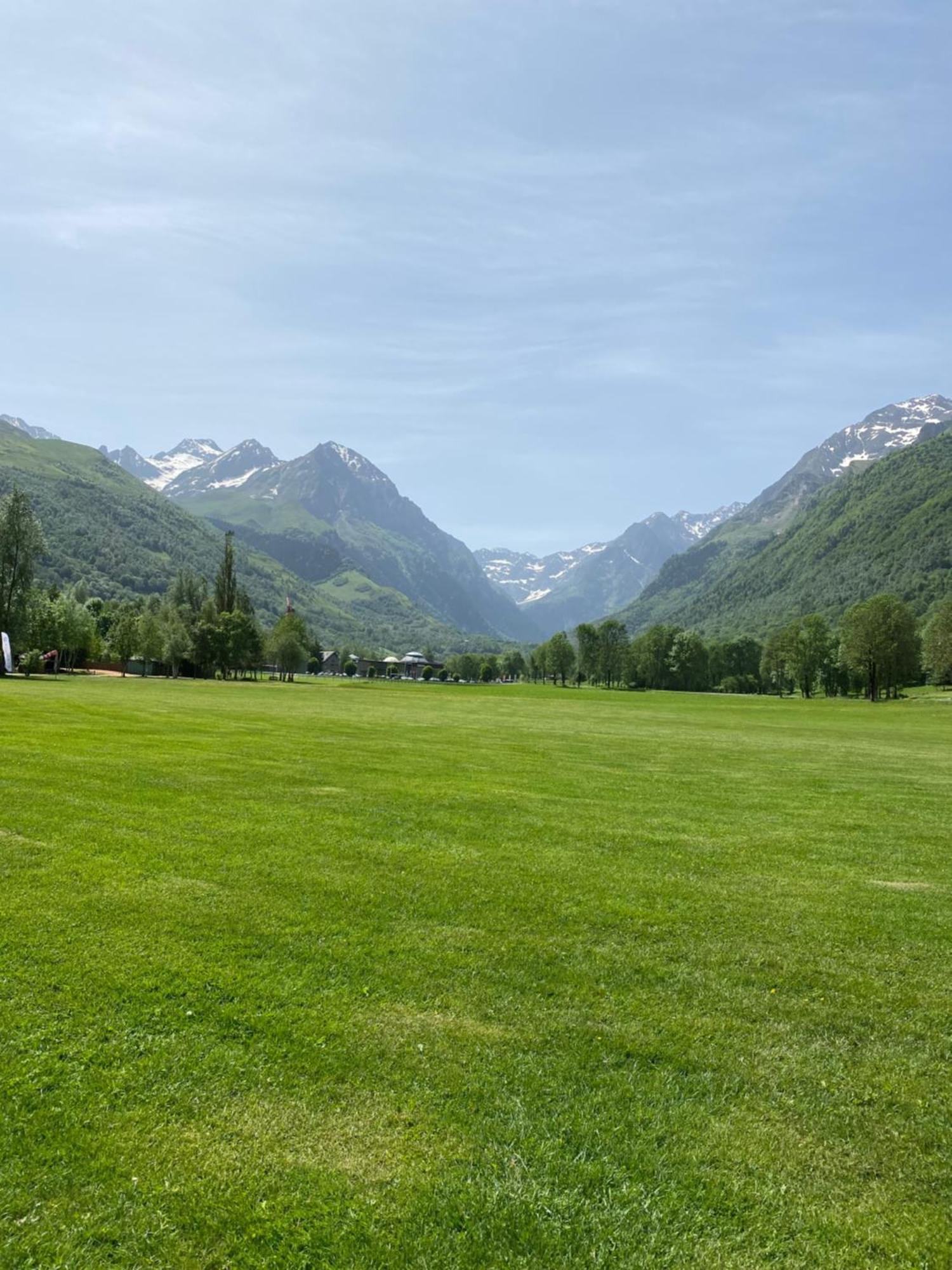 Fantastic Ground Floor Apartment Opposite Thermes Bagnères-de-Luchon Екстериор снимка